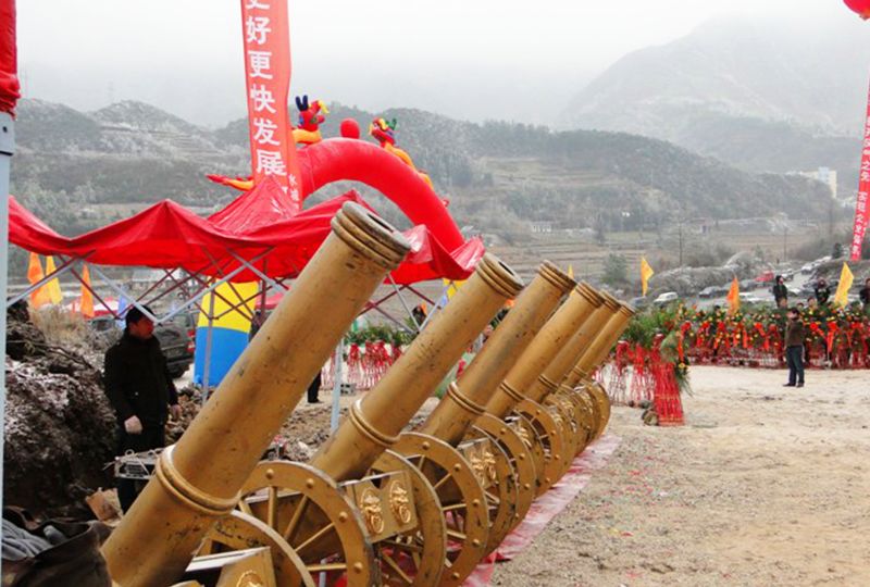 經(jīng)濟(jì)煤焦化項(xiàng)目開(kāi)工儀式 (3) 